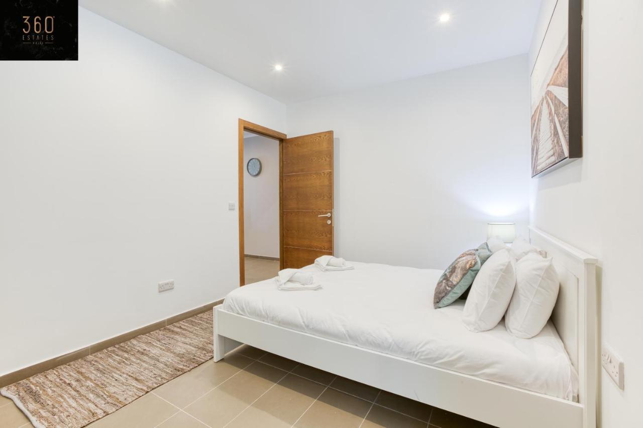 Gzira'S Seashore Stayaway Close To Manuel Island מראה חיצוני תמונה
